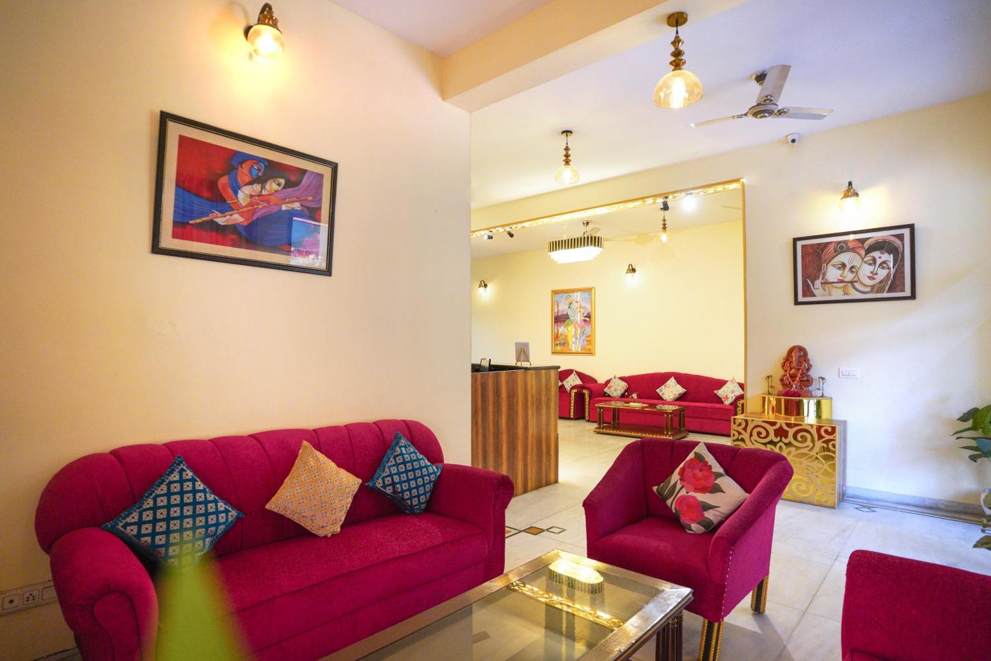 Hotel Neeraj Bhawan- Triveni Ghat Rishīkesh Dış mekan fotoğraf