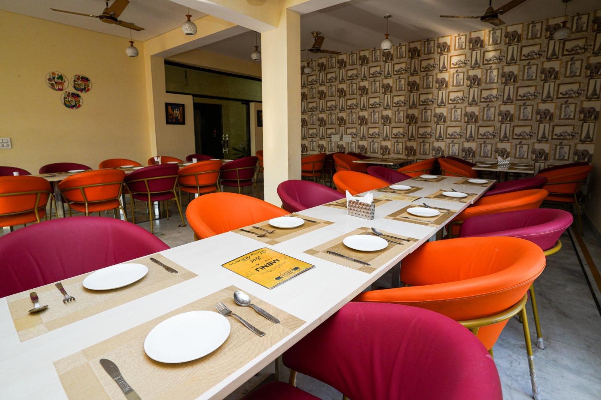 Hotel Neeraj Bhawan- Triveni Ghat Rishīkesh Dış mekan fotoğraf