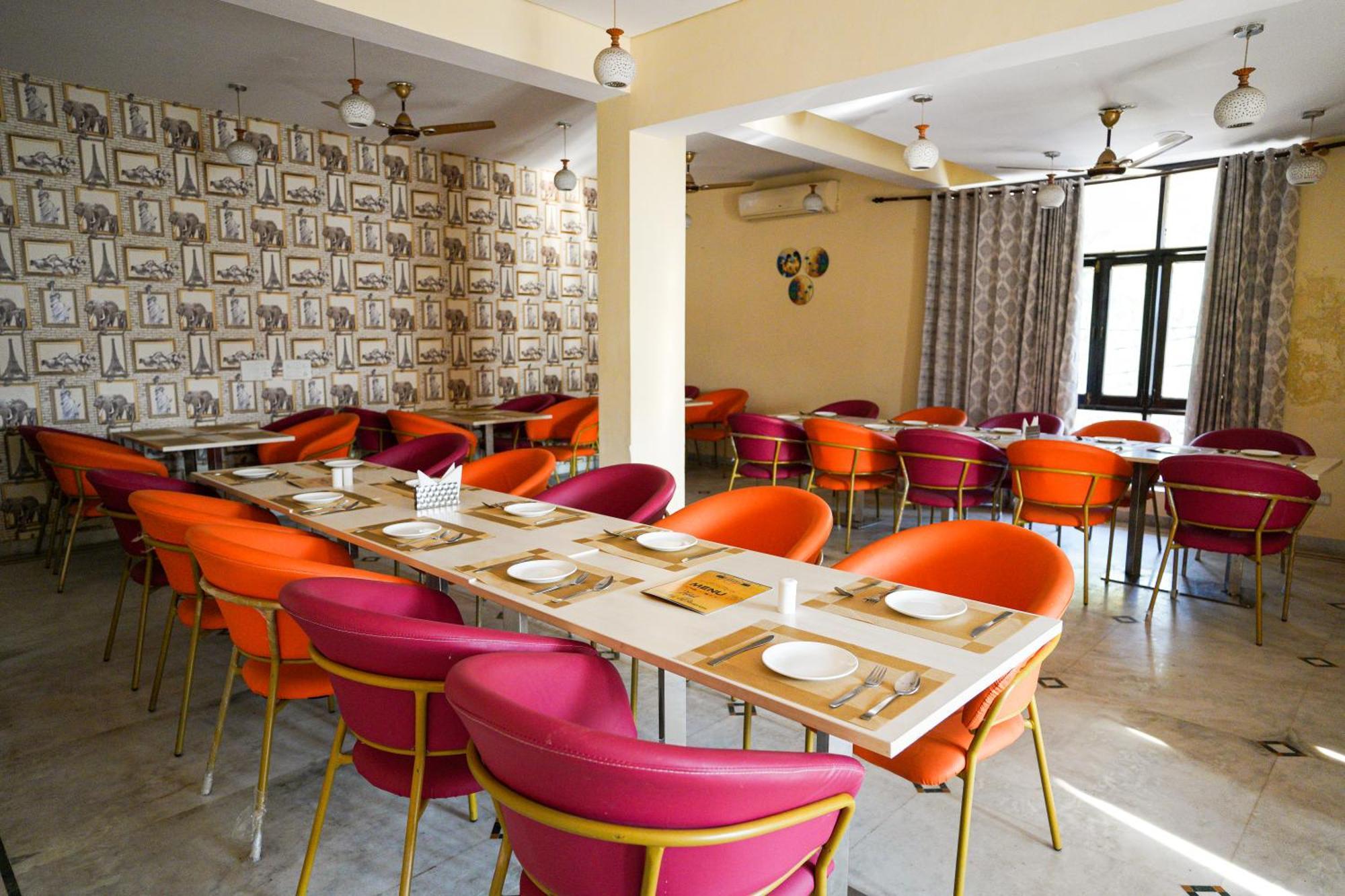 Hotel Neeraj Bhawan- Triveni Ghat Rishīkesh Dış mekan fotoğraf