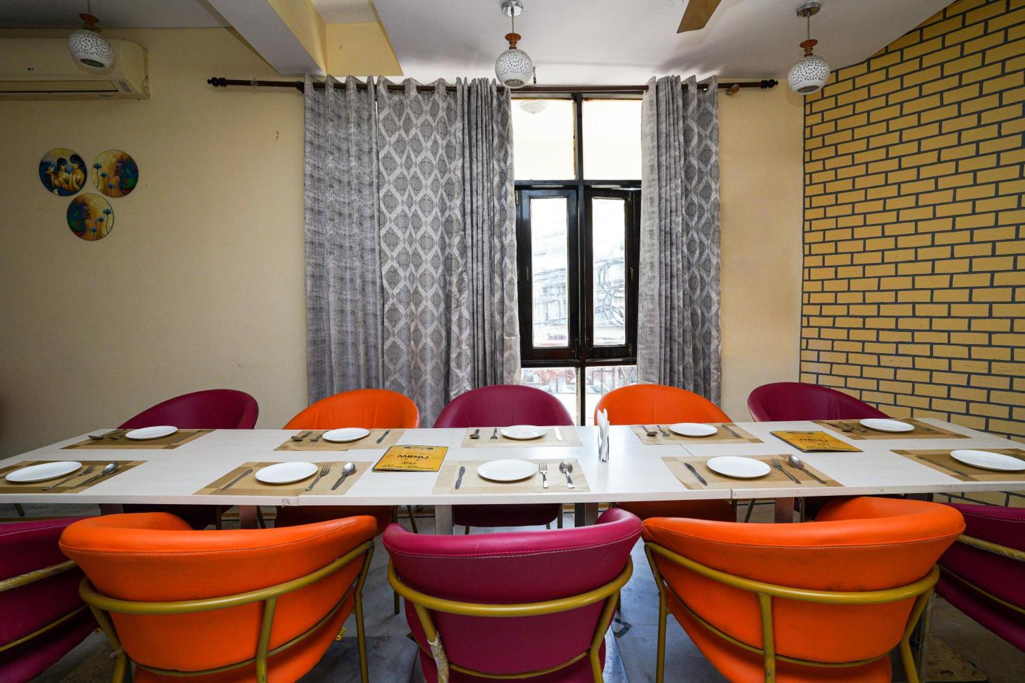 Hotel Neeraj Bhawan- Triveni Ghat Rishīkesh Dış mekan fotoğraf